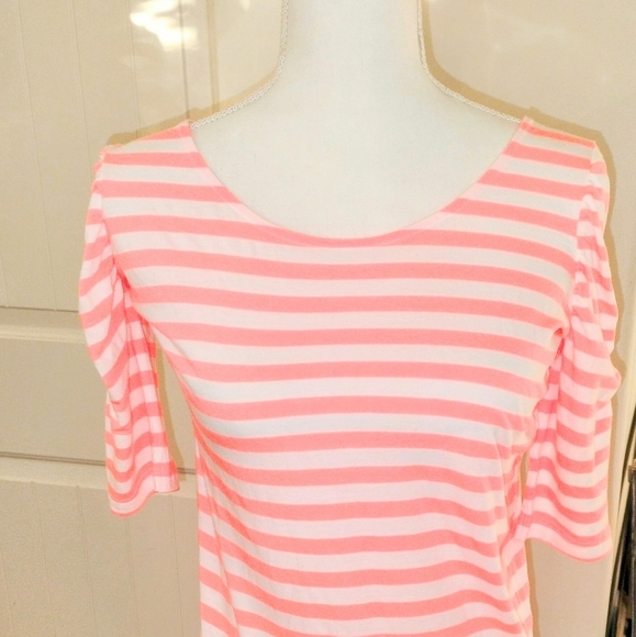 Lilly Pulitzer Dresses & Skirts - Pink Stripe Lilly Pulitzer Dress Size Medium